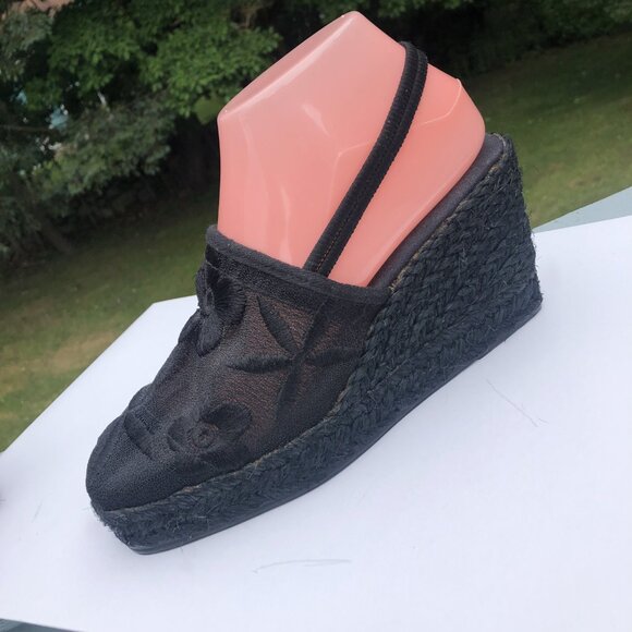 GUESS Black Embroidered Mesh Open Heel Stretchy Slingback Espadrilles Sz 7 NEW - Picture 6 of 6